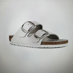 Birkenstock Arizona big buckle sandal in white